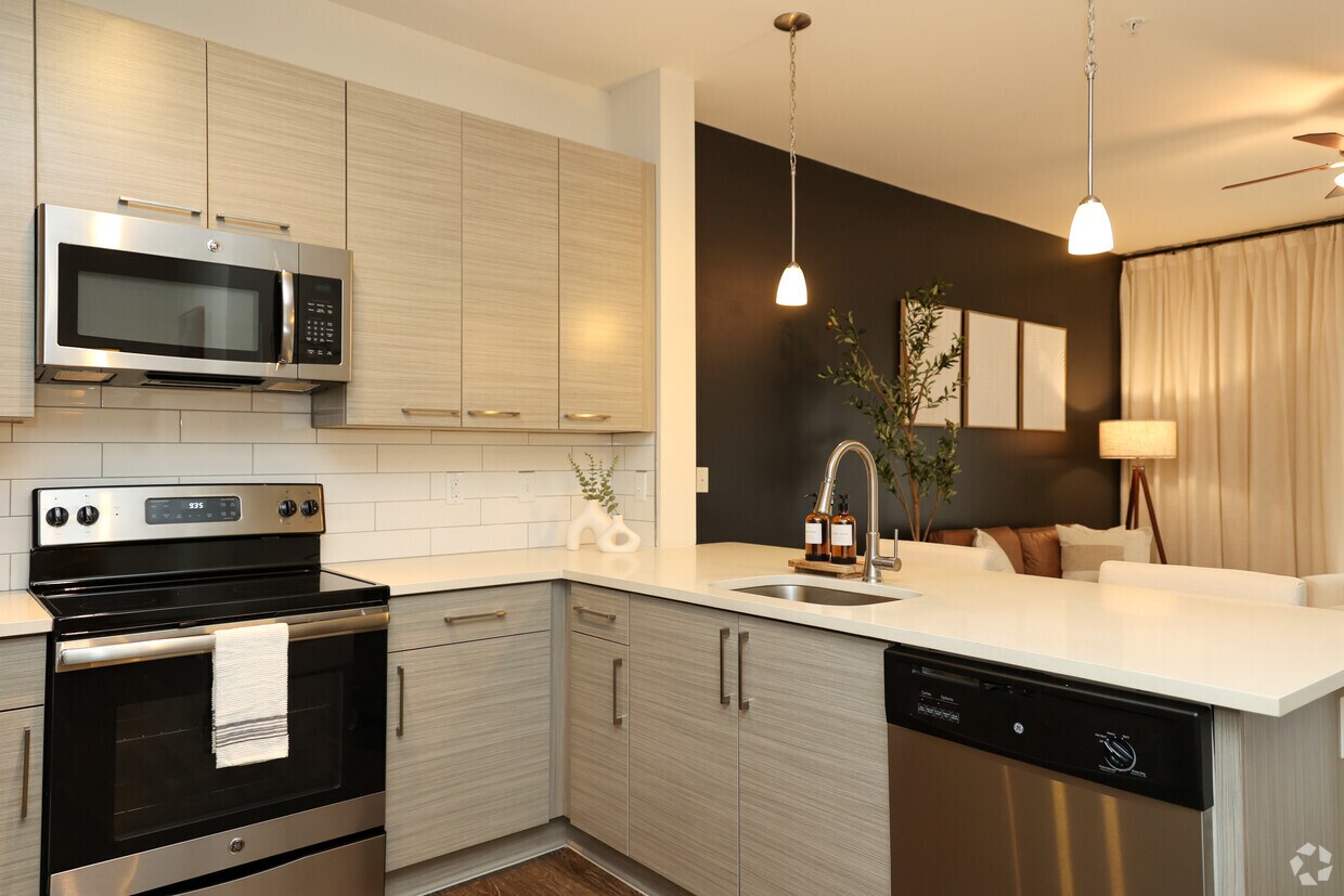 Centric Gateway Apartments in Charlotte, NC