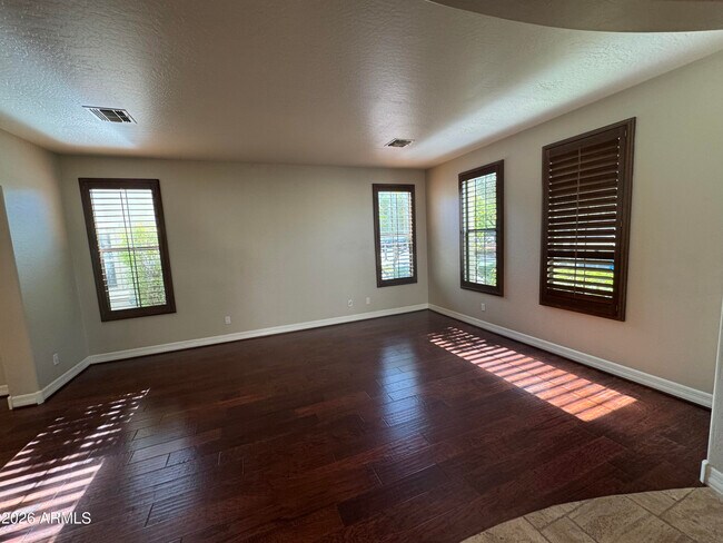 Foto del edificio - 3779 N Denny Way