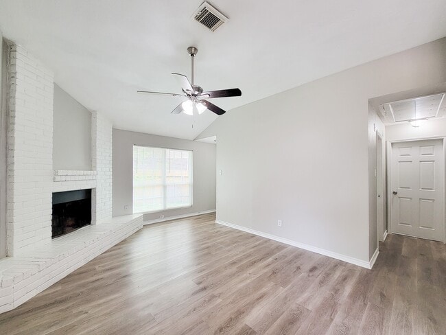 Foto del edificio - 15814 Murrelet Ct