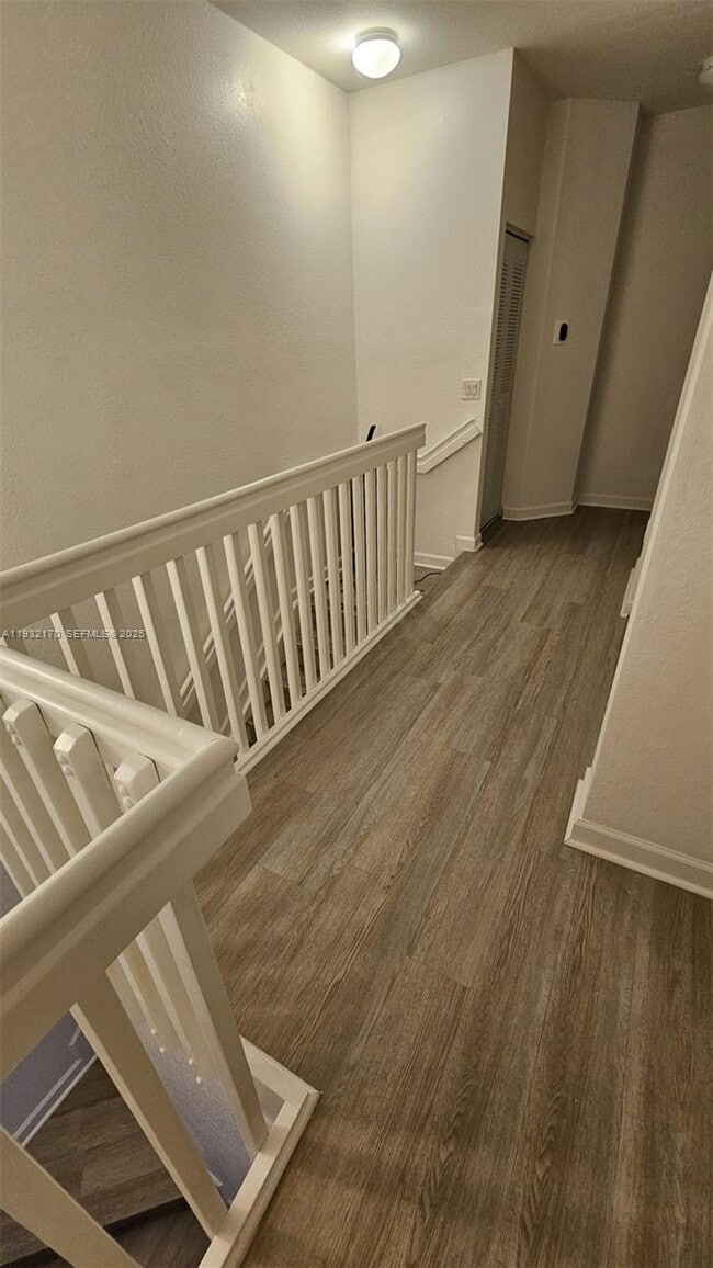 Foto del edificio - 8785 NW 116th Ct