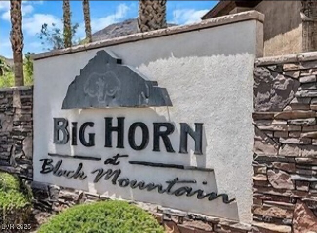 Foto del edificio - 231 W Horizon Ridge Pkwy