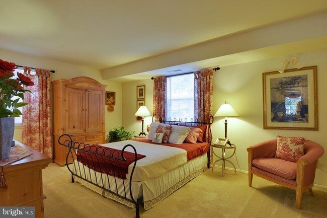 Building Photo - 1620 Rebecca Ct