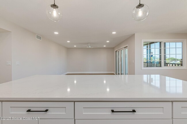 Building Photo - 115 Indian River Dr