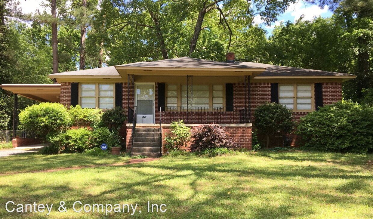 Primary Photo - 3 br, 1 bath House - 1212 Cedar Terrace