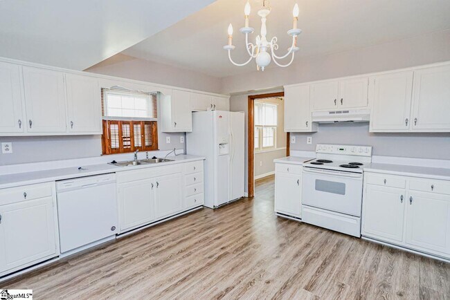 Foto del edificio - 418 Adams Mill Rd