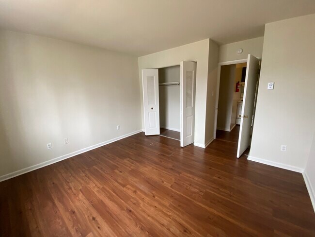 Dormitorio - 3823 Garrett Rd