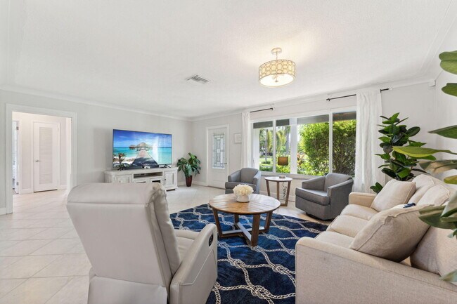 Foto del edificio - 2691 NE 18th St