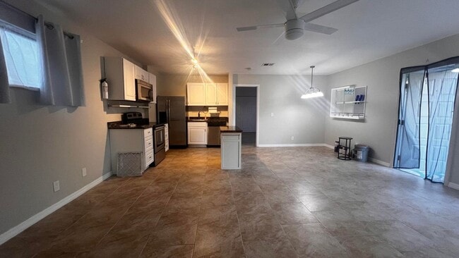 Building Photo - 14 N Crossings Cir