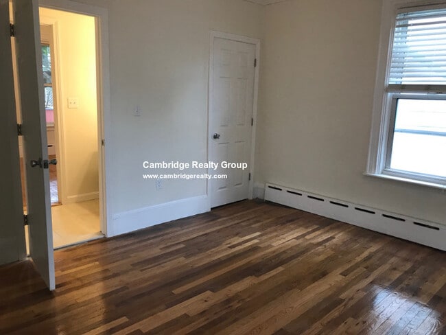 Building Photo - 48 Cameron Ave