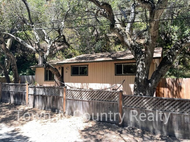 Building Photo - Charming 3-Bedroom Home in Carmel Valley –...