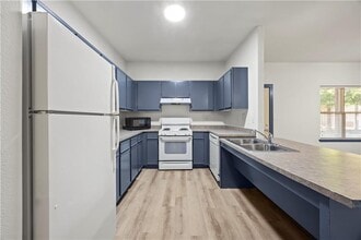 Building Photo - 2619 N Quality Ln