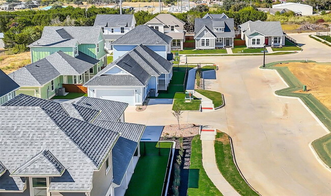 Building Photo - 100 Cardinal Wds