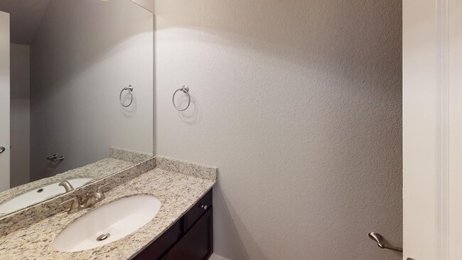 Foto del edificio - Townhomes - 3 Bedroom Townhome in Rogers f...