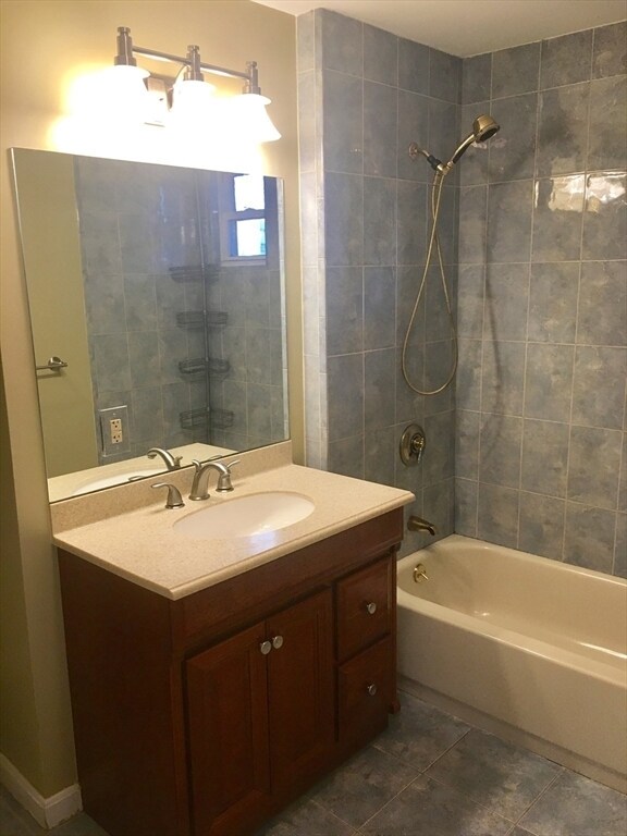 Foto del edificio - 617 E 3rd St
