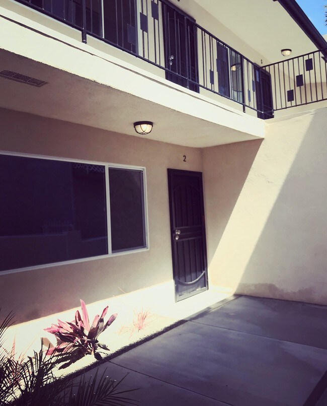 Foto del edificio - 1545 Obispo Ave