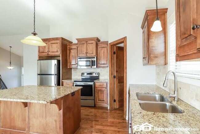 Foto del edificio - Beautiful 4 Bed, 3 Bath in Kansas City Nor...