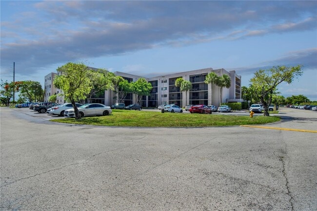 Building Photo - 8400 SW 133rd Avenue Rd