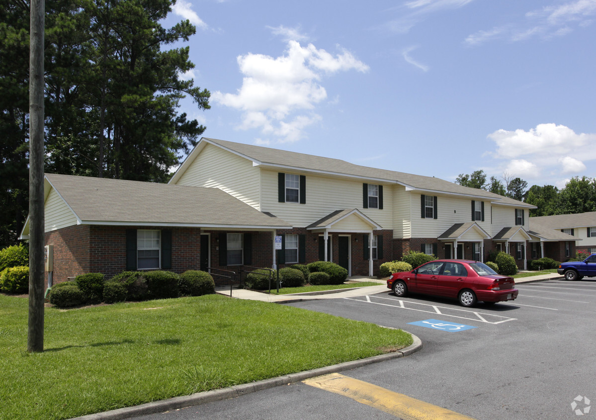 Building Photo - Hidden Creek Apartments