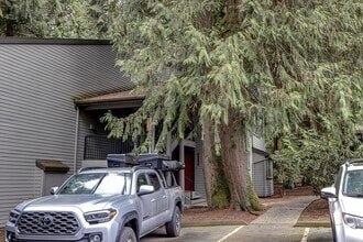 Building Photo - 14605 NE 81st St