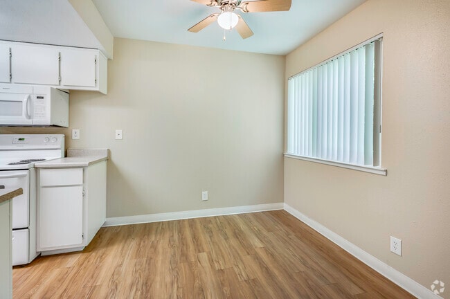 2BR, 1BA - 855SF - Dining Room - Acacia Apartments