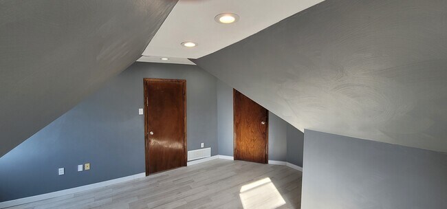 BedRoom - 2118 Murray Ave