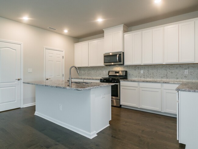 Kitchen - 116 Boone Lake Way