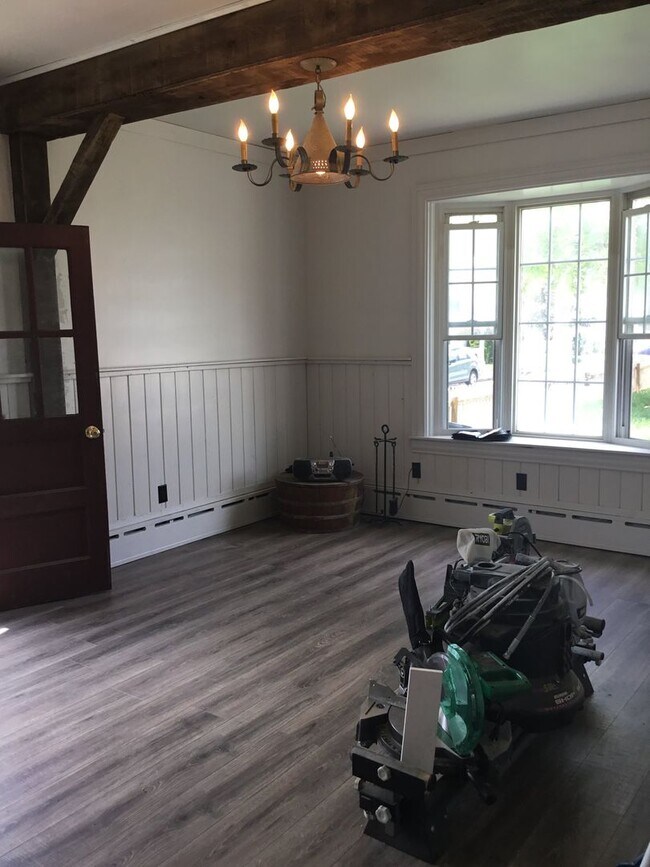 Foto del edificio - 128 S Barbara St