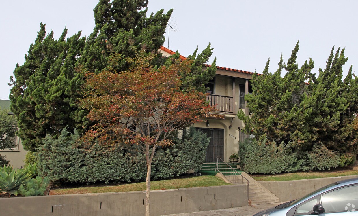 Foto del edificio - 3802 Centre St