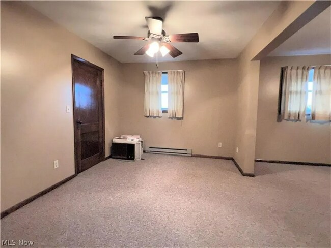 Building Photo - 4033 Lincoln Way E