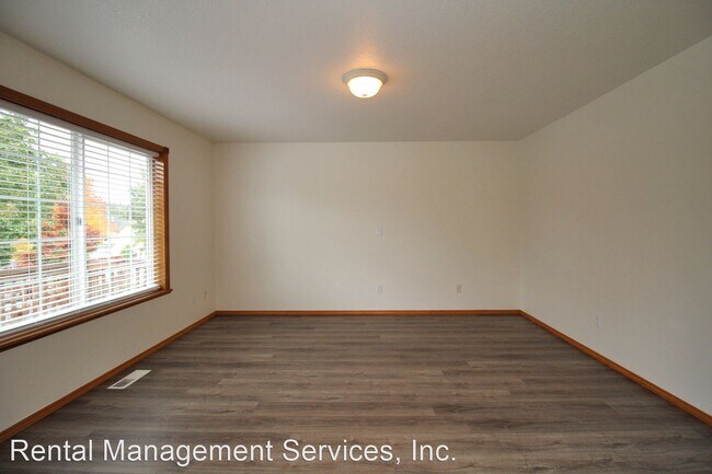Foto del edificio - 3 br, 2 bath House - 5753 SE 15th Dr