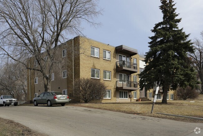 Seven Eleven Apartments Apartments Columbia Heights, MN