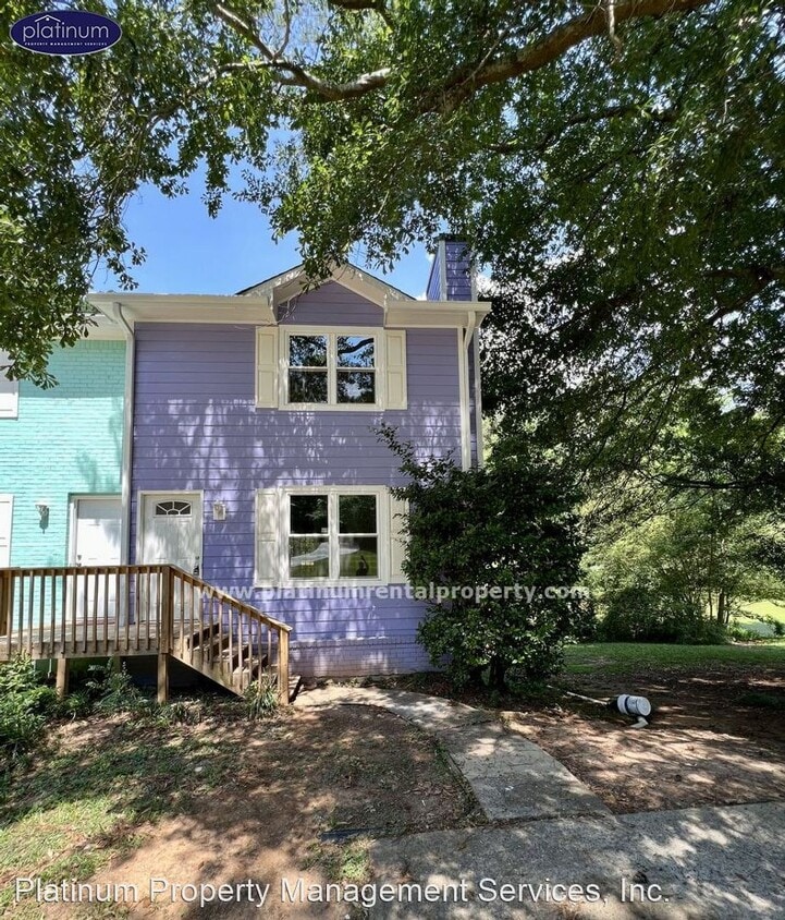 Primary Photo - 2 br, 1.5 bath House - 2883 Lakemont Dr Sw