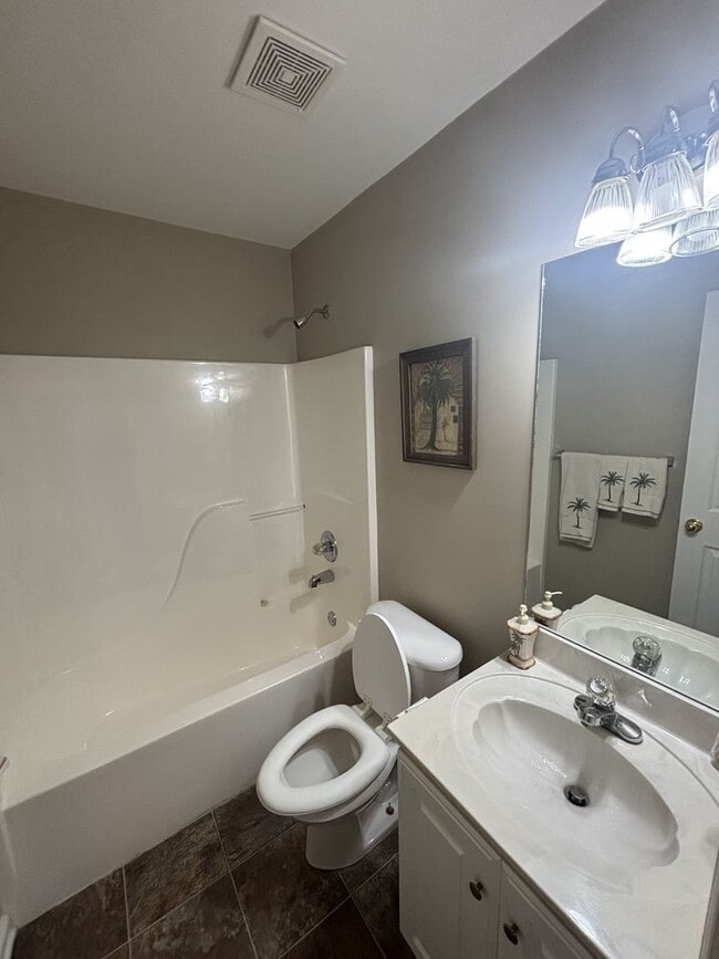 Building Photo - Beautiful 2 bed 2 bath home in Pelham