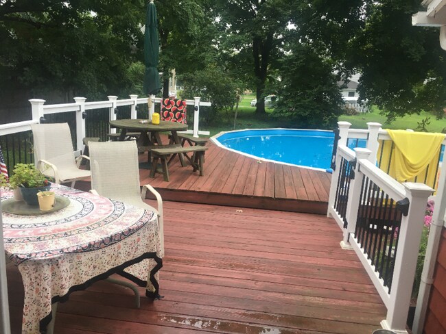 Foto del edificio - 4950 Elm St