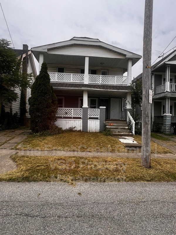 Building Photo - 8006 Maryland Ave