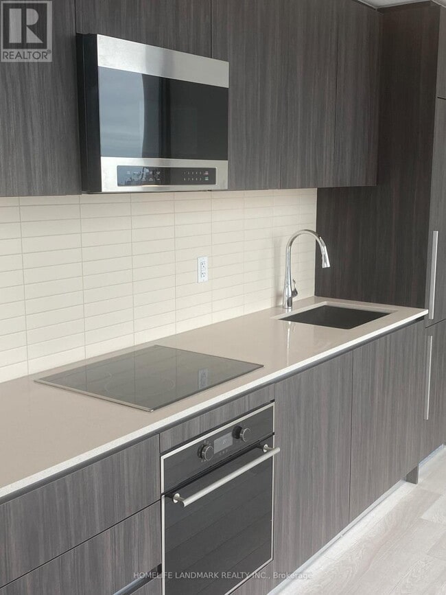 Building Photo - 8 Cumberland St