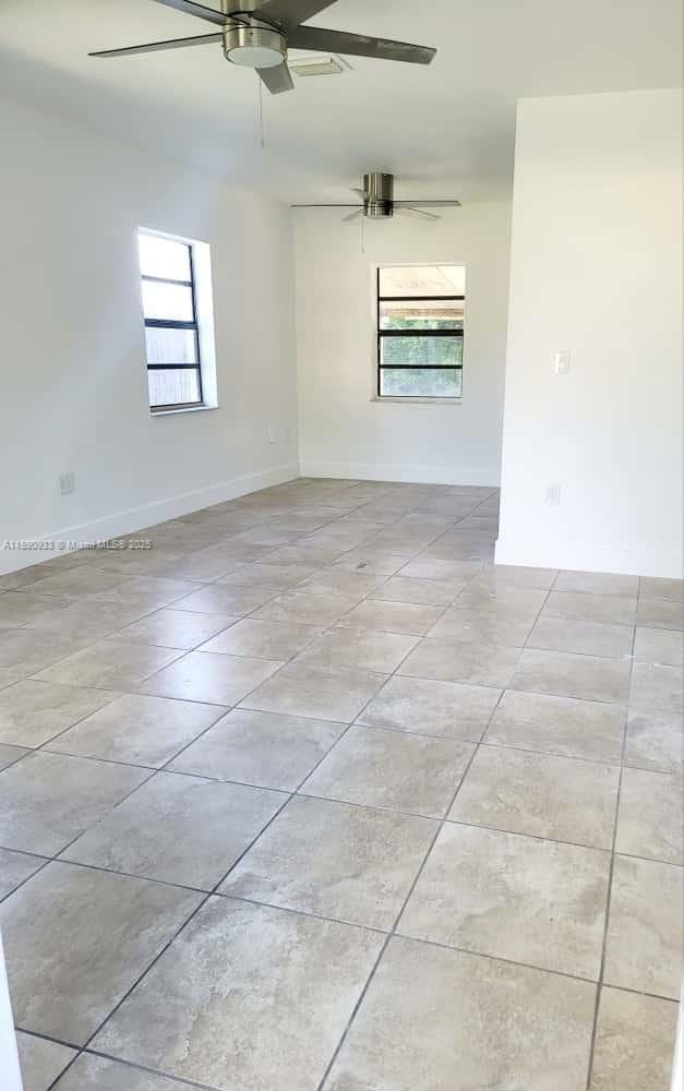 Building Photo - 15401 NW 27th Pl