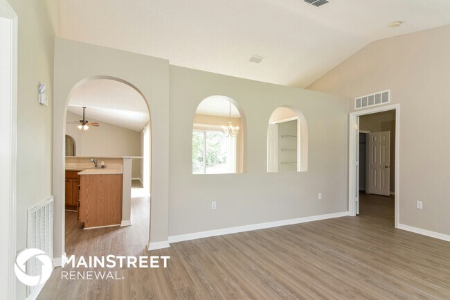 Foto del edificio - 7320 Landmark Dr