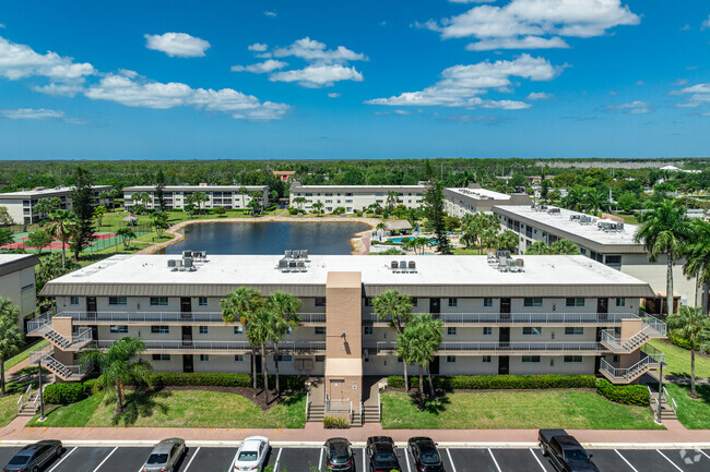 Building Photo - Gulf Winds East