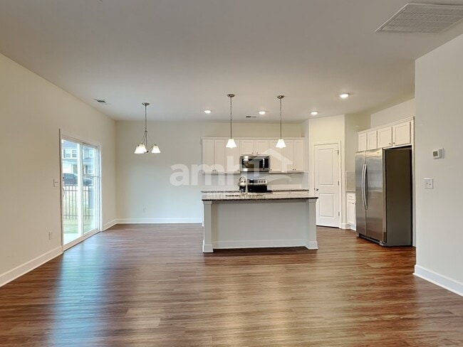 Building Photo - 4402 Erabele Dr