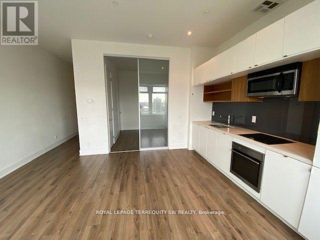 Building Photo - 111 St Clair Ave W