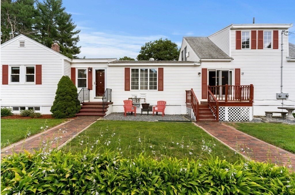 2 Green St Unit A, Billerica, MA 01821 Room for Rent in Billerica, MA