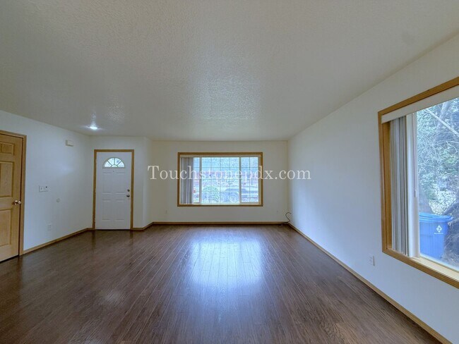 Foto del edificio - 2024-POWELL
