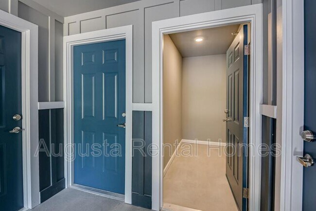 Building Photo - 2506 Otter Run