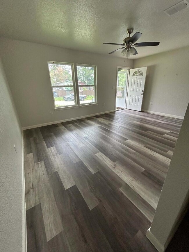 Building Photo - 503 Mebane St