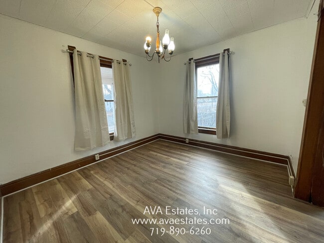 Building Photo - 1307 Cypress St