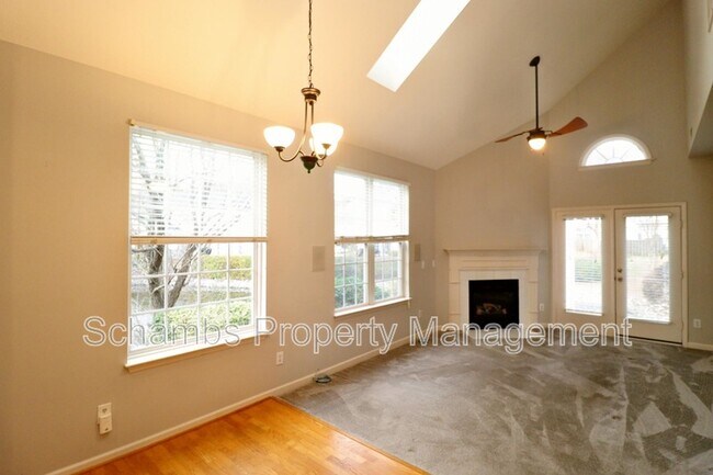 Foto del edificio - 3013 Silky Dogwood Trail