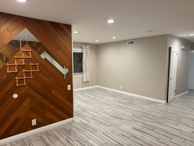 Foto del edificio - 753 Windwood Dr