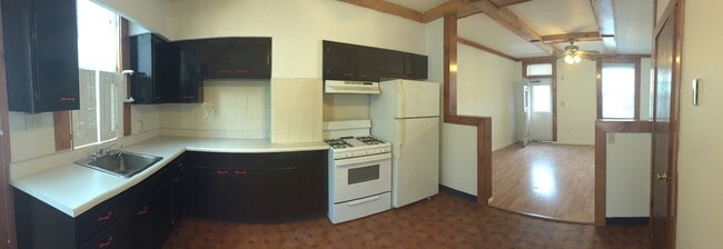 Building Photo - 1 Bedroom 1 Bathroom House in Millvale