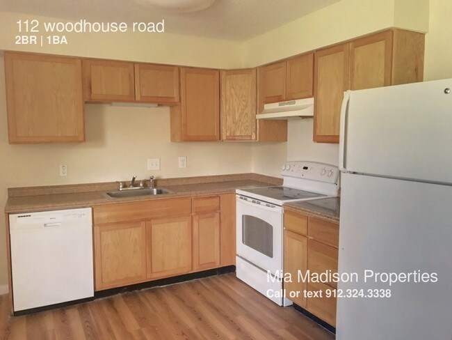 Building Photo - 112 Woodhouse Ln